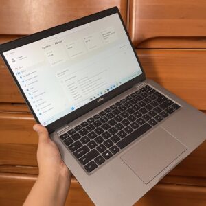 Dell Latitude 5300 – Core i7 8th Generation | 8GB RAM | 256GB NVMe SSD